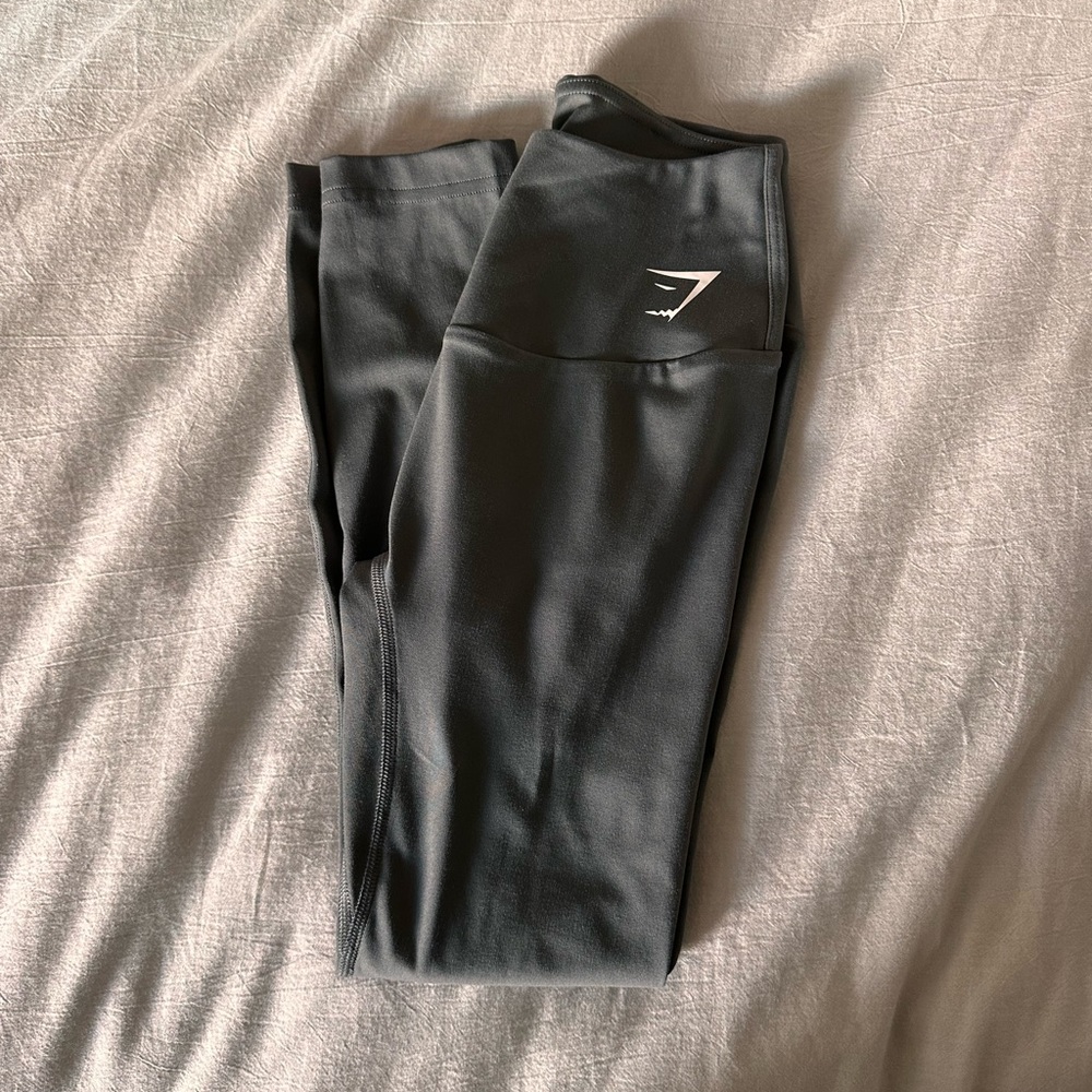 Grey 3/4 Gymshark legging